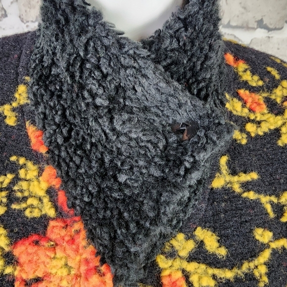 Vintage Wool Handmade Cardigan tlb design Floral Black Orange Size Medium - Picture 5 of 14